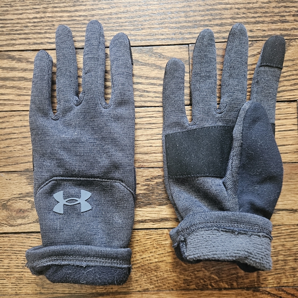 Under Armour Gray Performance Logo Knit Gloves - Picture 4 of 4